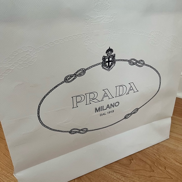 Large PRADA shopping bag - Picture 3 of 7